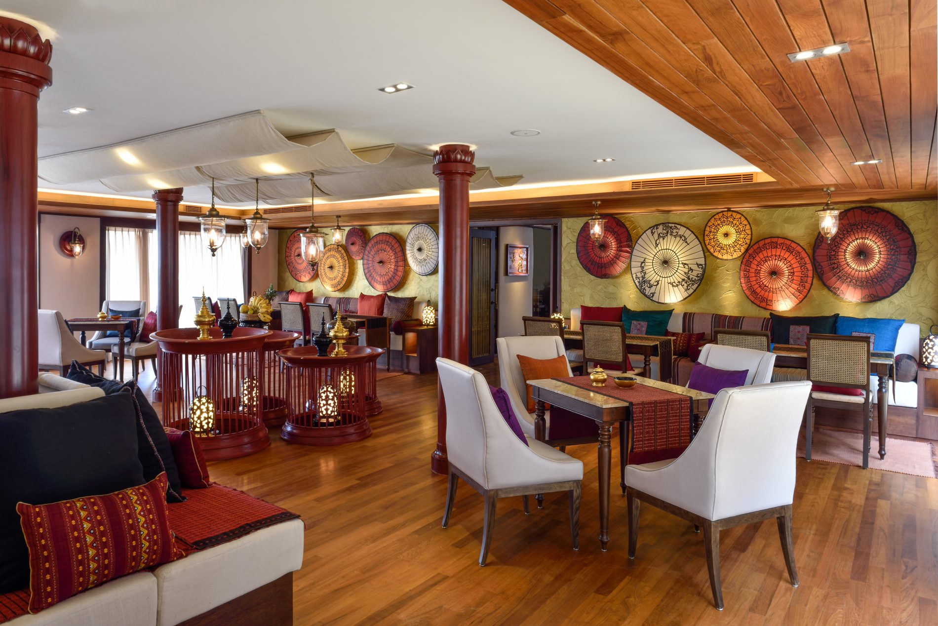 To dejlige restauranter ombord på Sanctuary Ananda 