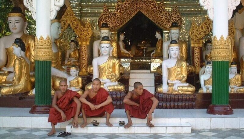 Shwedagon Pagode tempelkomplekset i Yangon, Myanmar