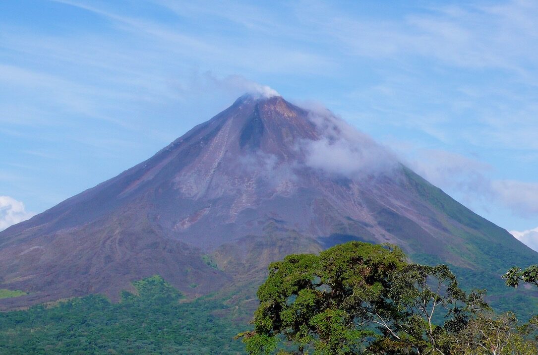 Den majestætiste inaktive Arenal Vulkan