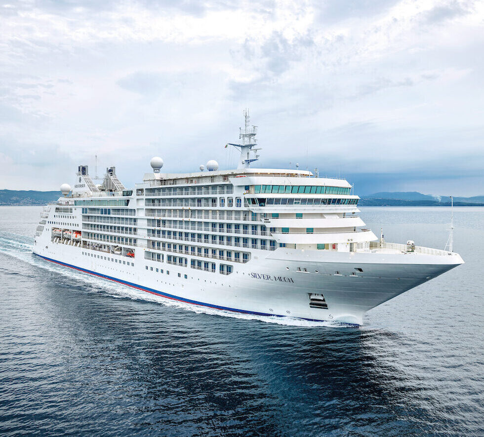 Silver Moon på havet Oplev Japan med Silversea Cruises